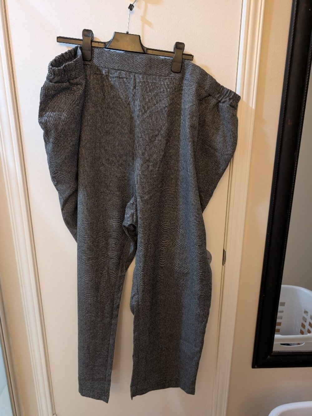 Grey dress pants - size 28